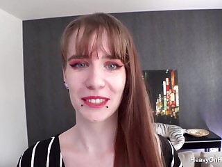 Isabella Both 被粗暴肛交穿粉色内衣