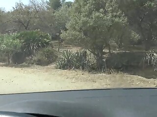 Stepmom Susan esfrega pau grosso no carro